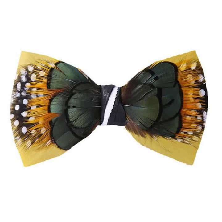 Papillon esotico con piume gialle e verdi canarino con spilla da bavero