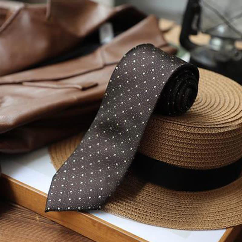 Cravatta da uomo con pois e piccoli fiori