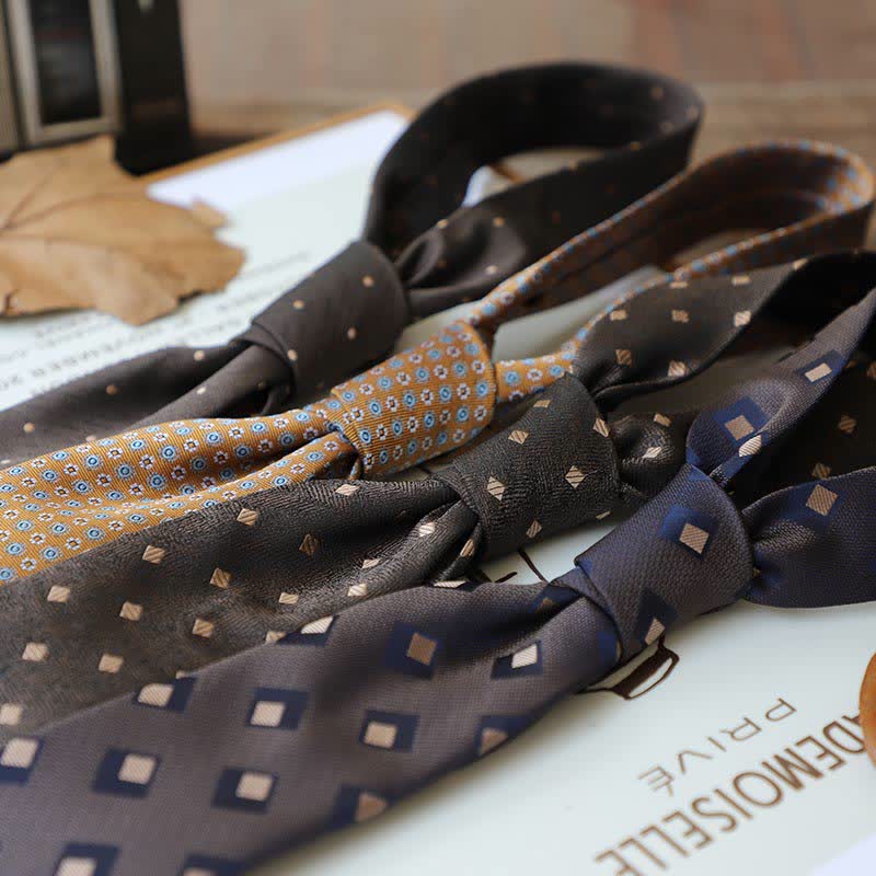 Cravatta da uomo con motivo Paisley a righe della serie Coffee Colors