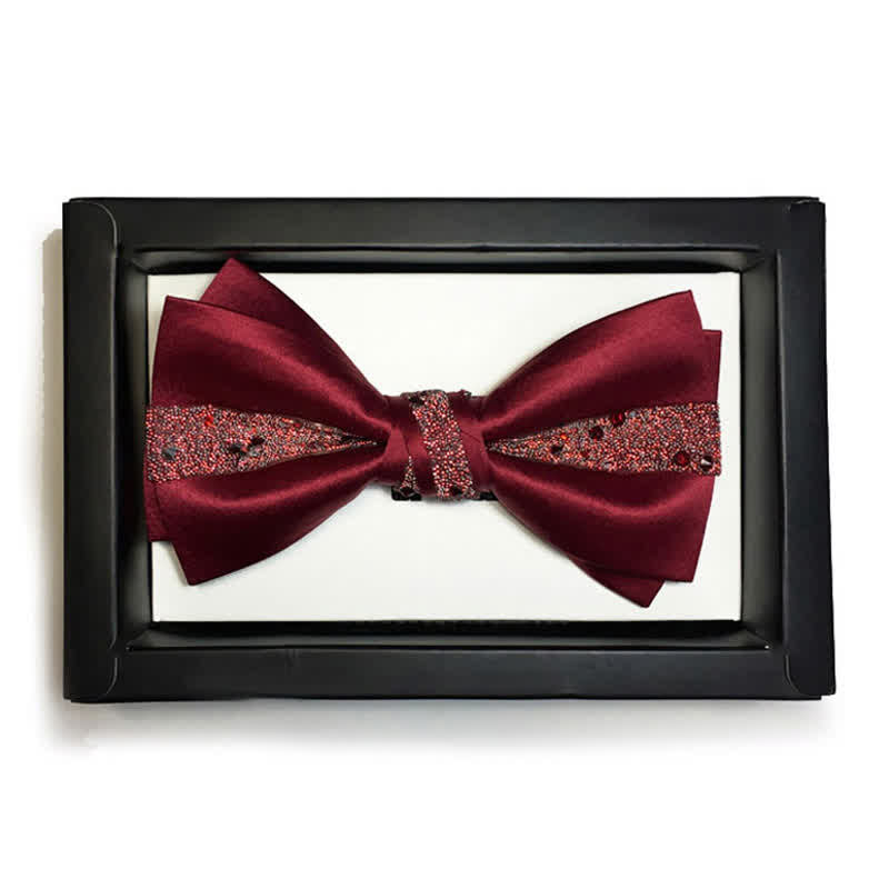 Papillon da uomo con strass rosso e fazzoletto da taschino