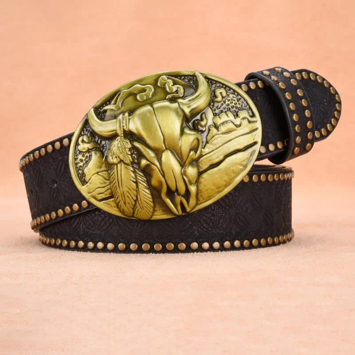 Cintura in pelle con fibbia a testa di toro e rivetto decorativo da uomo