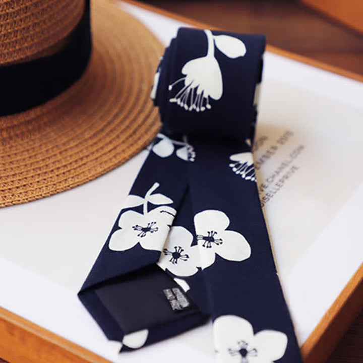 Cravatta sottile elegante floreale da uomo