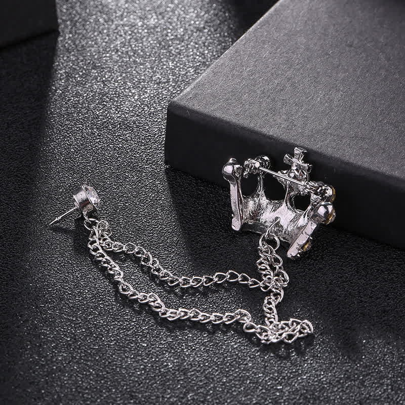 Spilla da uomo con catena a corona retrò e strass - image 3