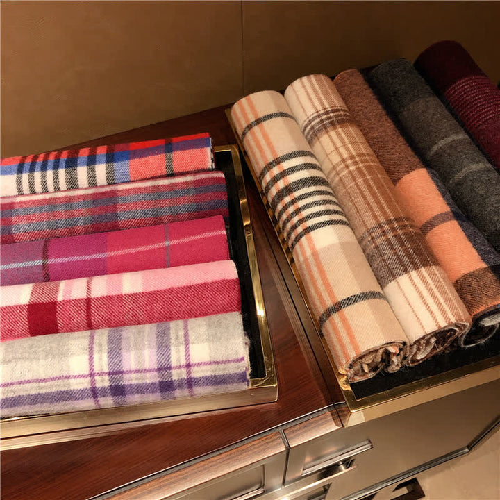 Sciarpa scozzese calda e grande unisex in agnello di Edimburgo - image 6