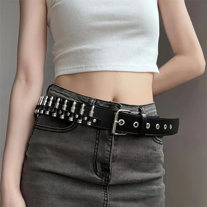 Cintura in pelle con borchie e rivetti con proiettili punk rock neri