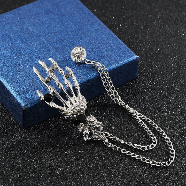 Spilla da uomo con strass a forma di dito scheletro