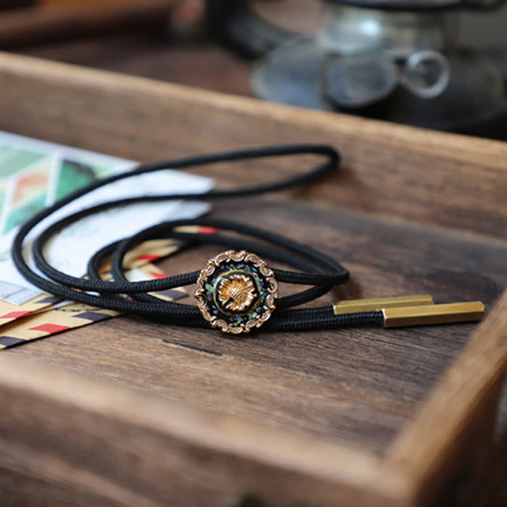 Cravatta Bolo con Girasole in Stile Vintage e Dettagli in Oro