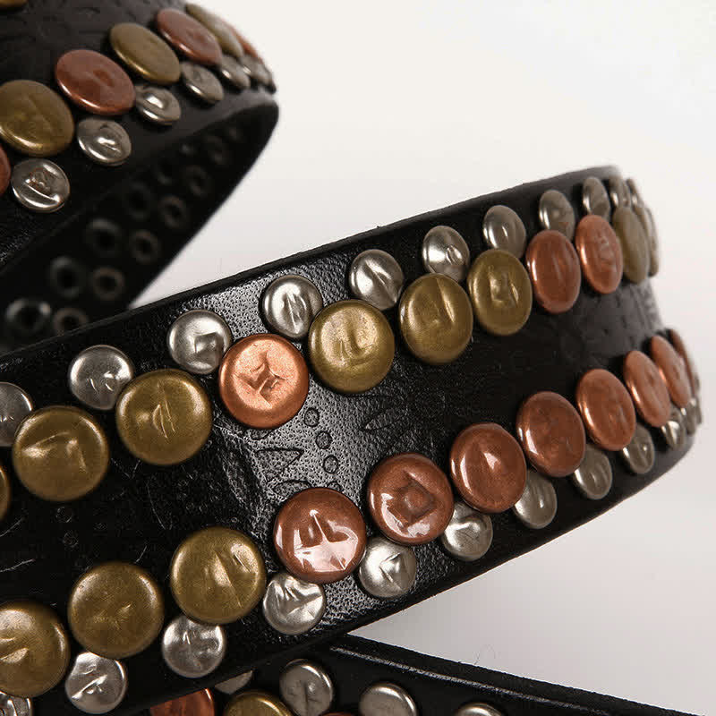 Cintura da uomo in pelle con borchie e bottoni multicolori