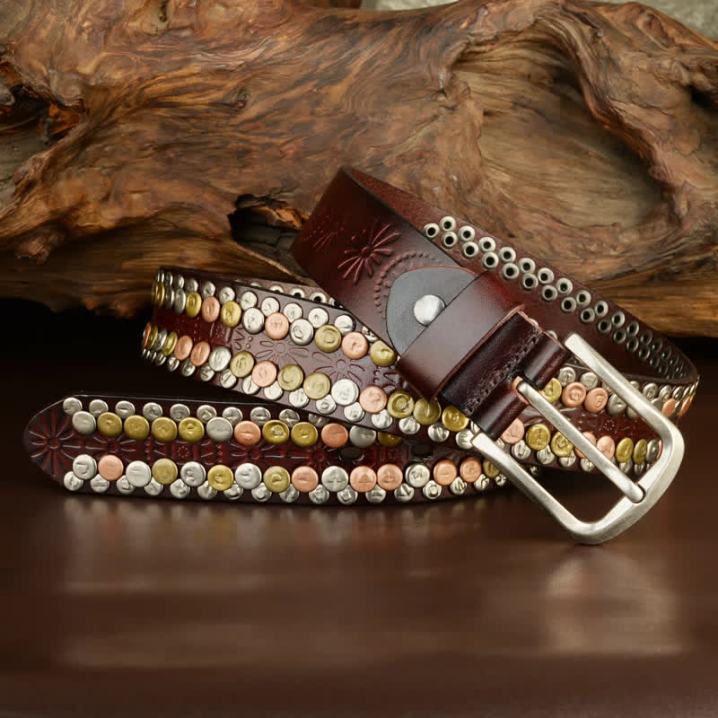 Cintura da uomo in pelle con borchie e bottoni multicolori
