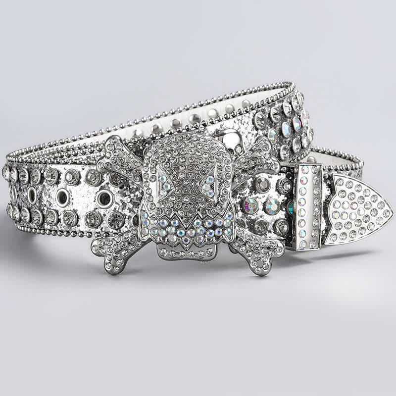 Cintura in pelle tempestata di strass di cristallo con testa di teschio