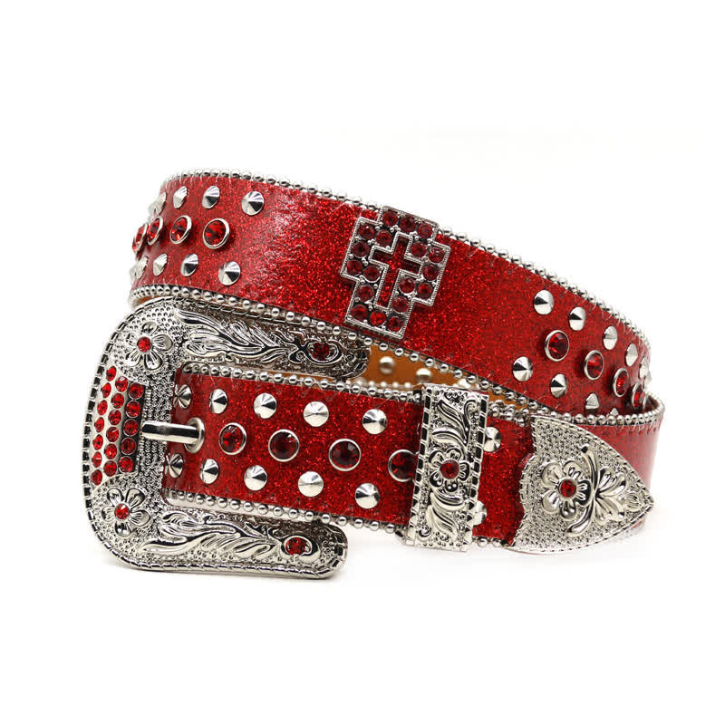 Cintura in pelle con borchie di strass e croce gotica alla moda