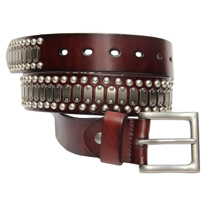 Cintura in pelle con borchie e rivetti in metallo casual e cool