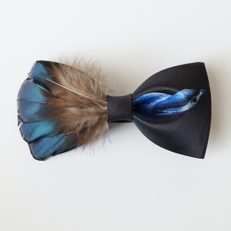 Papillon con piume di uccello blu navy e nero