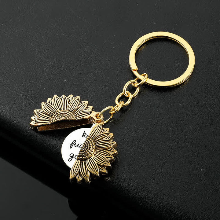 Collana portachiavi con ciondolo a forma di medaglione di girasole vintage - image 12