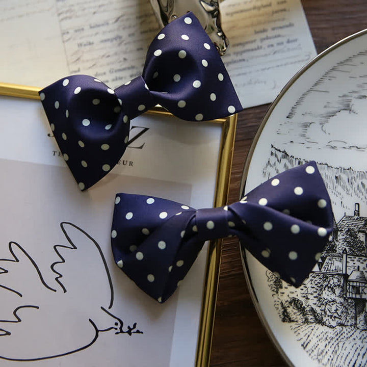 Papillon elegante a pois bianchi da uomo