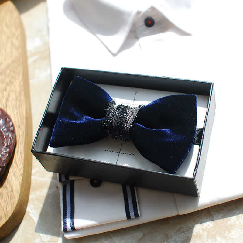 Papillon in velluto lucido blu navy da uomo