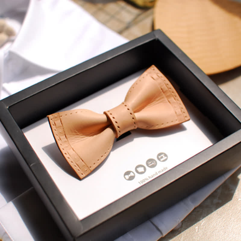 Papillon personalizzato in pelle conciata al vegetale da uomo
