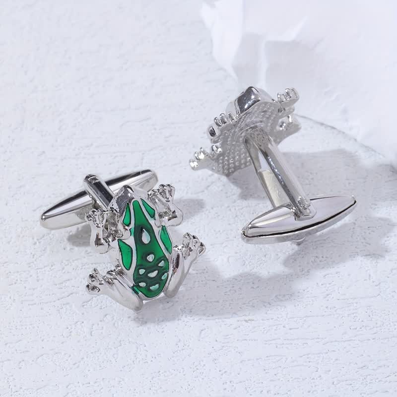 Gemelli da uomo a forma di rana smaltata verde - image 1