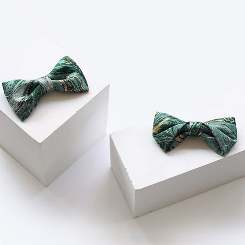 Papillon da uomo con accenti dorati e verde mare chiaro per matrimonio