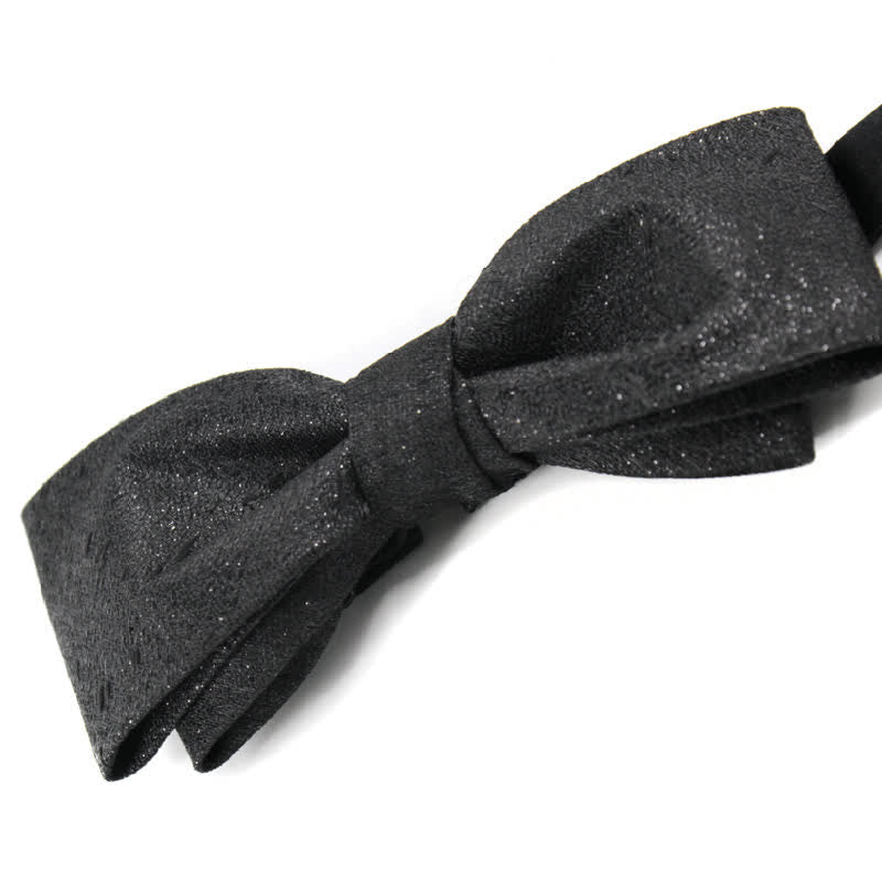 Papillon nero elegante e scintillante da uomo
