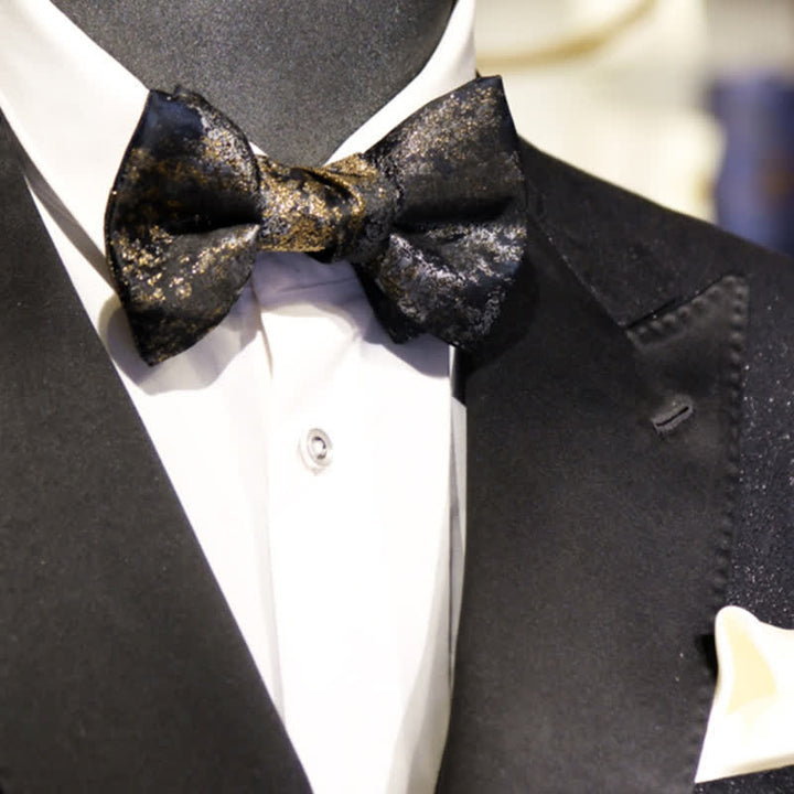 Papillon da uomo vintage con fili dorati chiari e lucidi