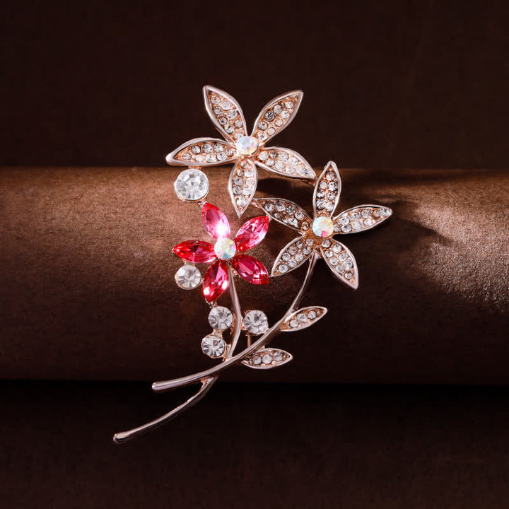Spilla da donna con fiore di strass scintillanti