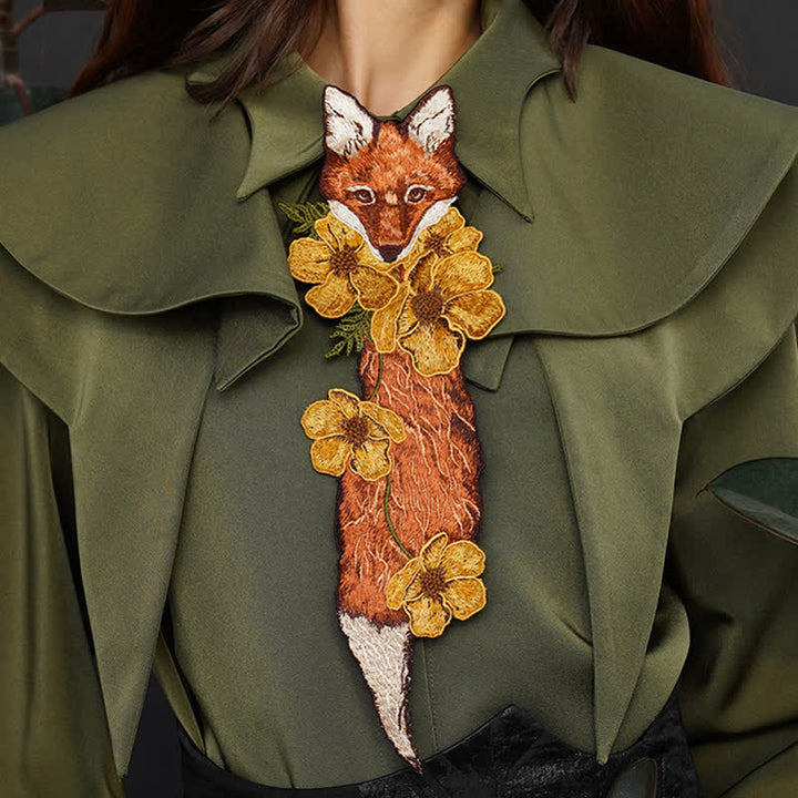 Cravatta con cerniera ricamata con fiori di volpe vintage da donna