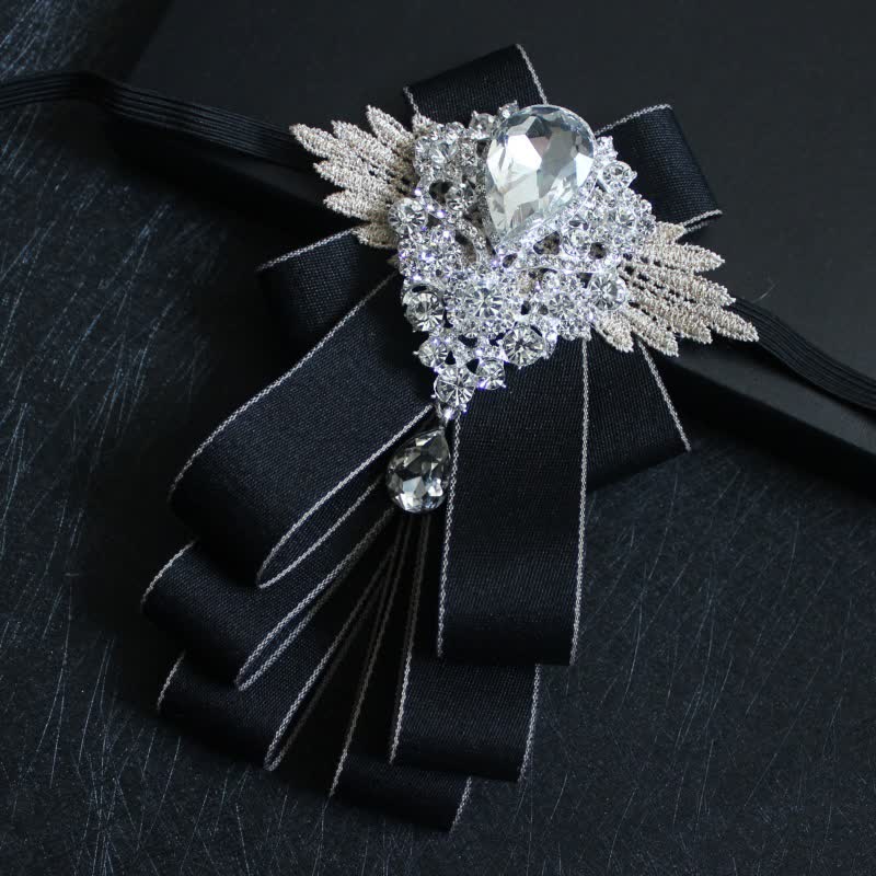Cravatta a farfalla con nastro pendente in strass di cristallo retrò - Bordo nero - image 22