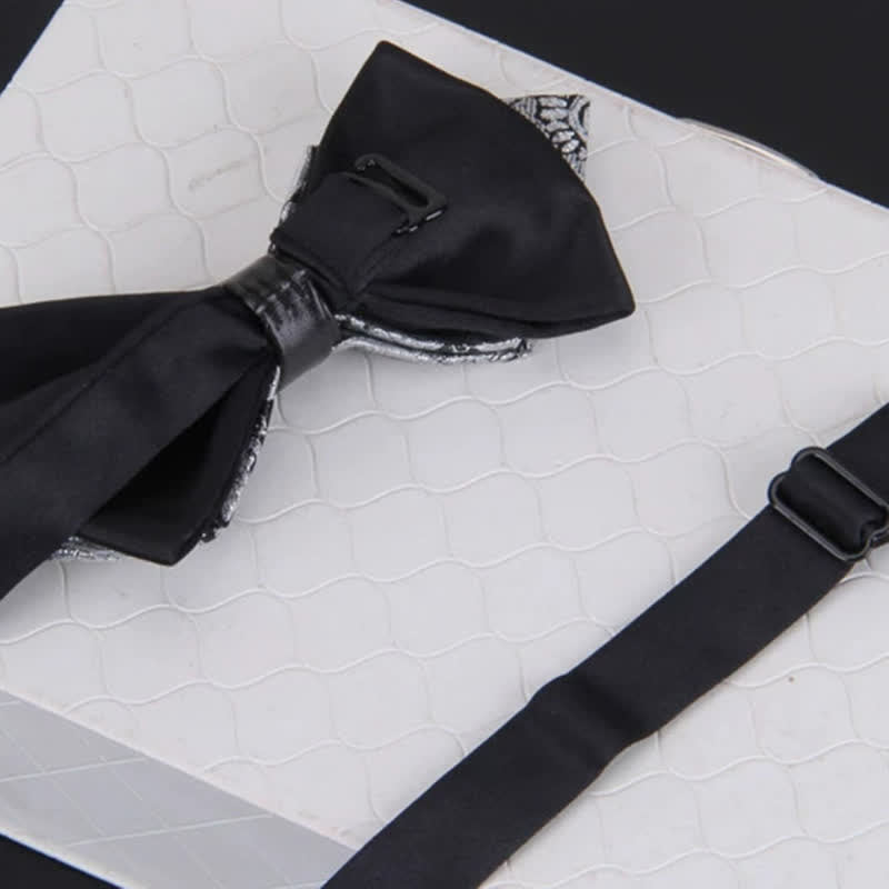Papillon classico da uomo con paisley e cristalli e spilla da bavero