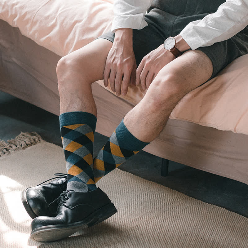 Calzini da uomo con motivo a rombi colorati e funky