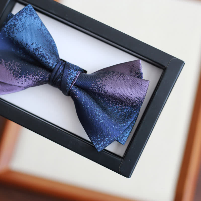 Papillon da sposa blu e viola da sogno per uomo
