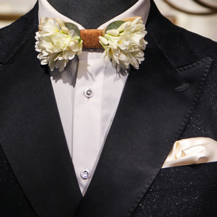 Papillon in legno con fiore artificiale bianco puro da uomo