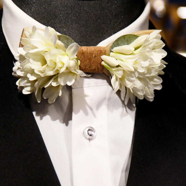 Papillon in legno con fiore artificiale bianco puro da uomo