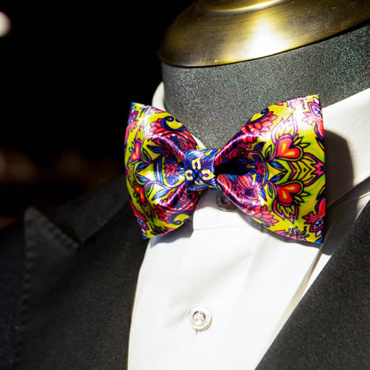 Papillon da uomo con motivo totem complesso in stile barocco