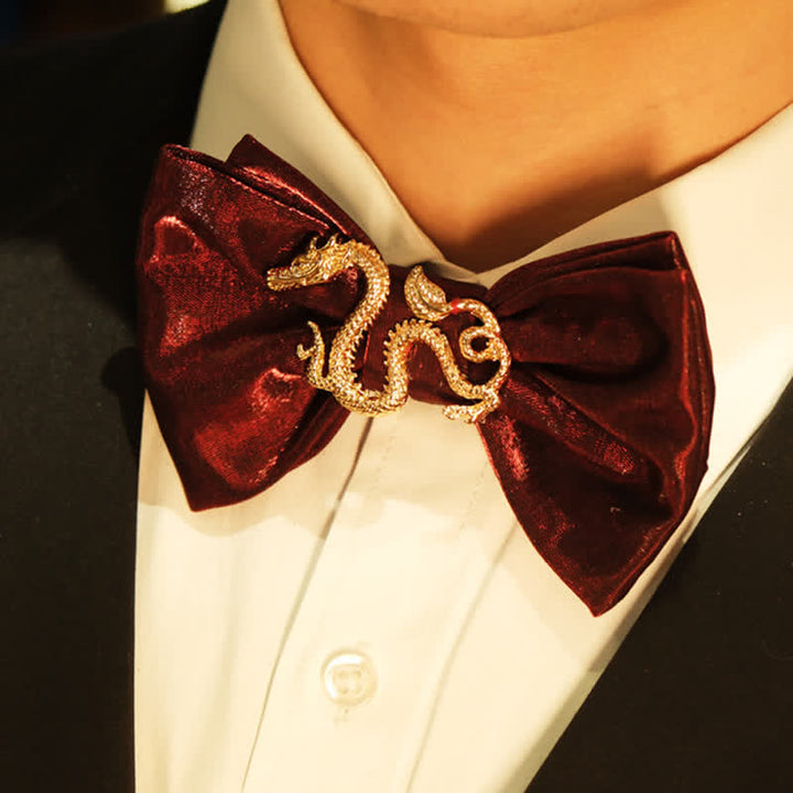 Papillon da uomo con decorazione drago bordeaux lucido retrò
