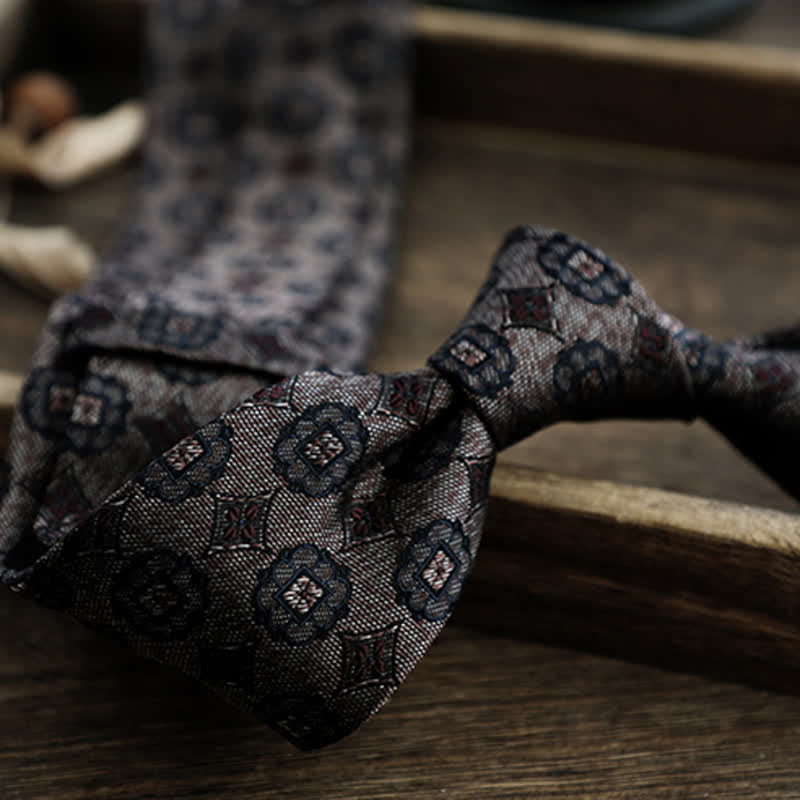 Cravatta da uomo in pura seta con motivo Paisley a righe e fiori