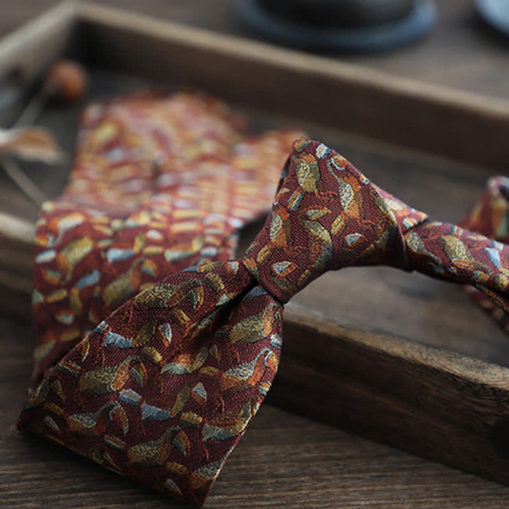 Cravatta da uomo in pura seta con motivo Paisley a righe e fiori