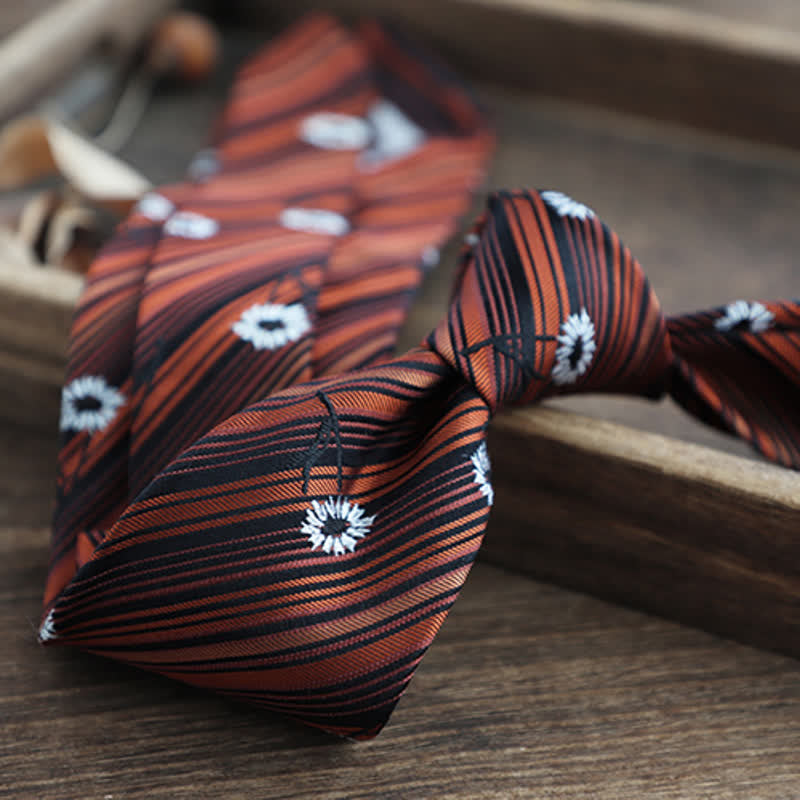 Cravatta da uomo in pura seta con motivo Paisley a righe e fiori