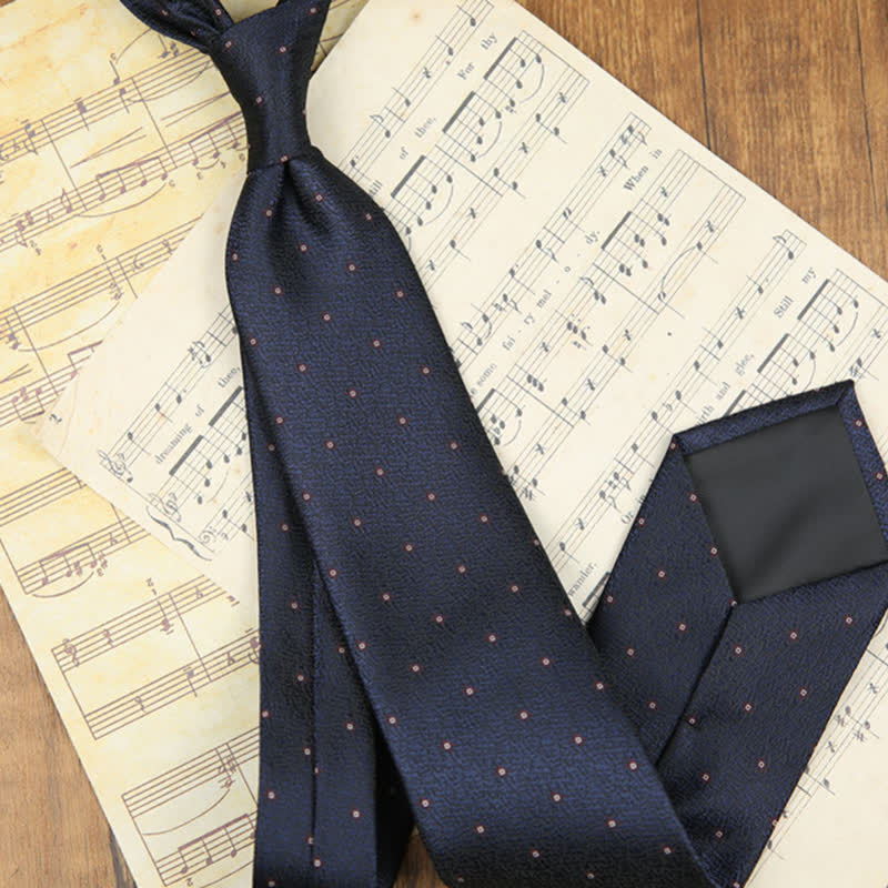 Cravatta da uomo classica con foglie e accessori per abito