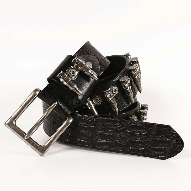 Cintura in pelle con motivo coccodrillo e borchie decorative da uomo