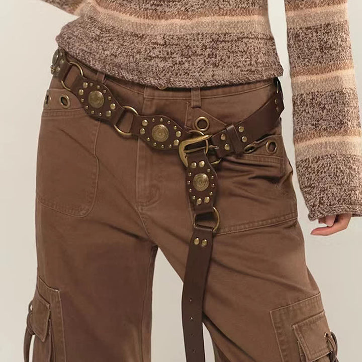 Cintura in pelle con borchie Concho traforate da donna, senza tempo