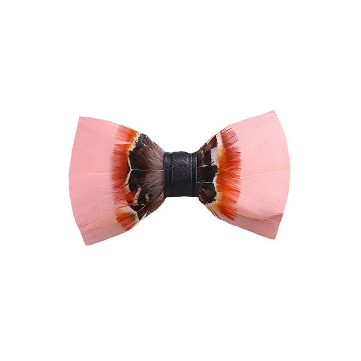 Papillon con piume rosa pop con spilla da bavero