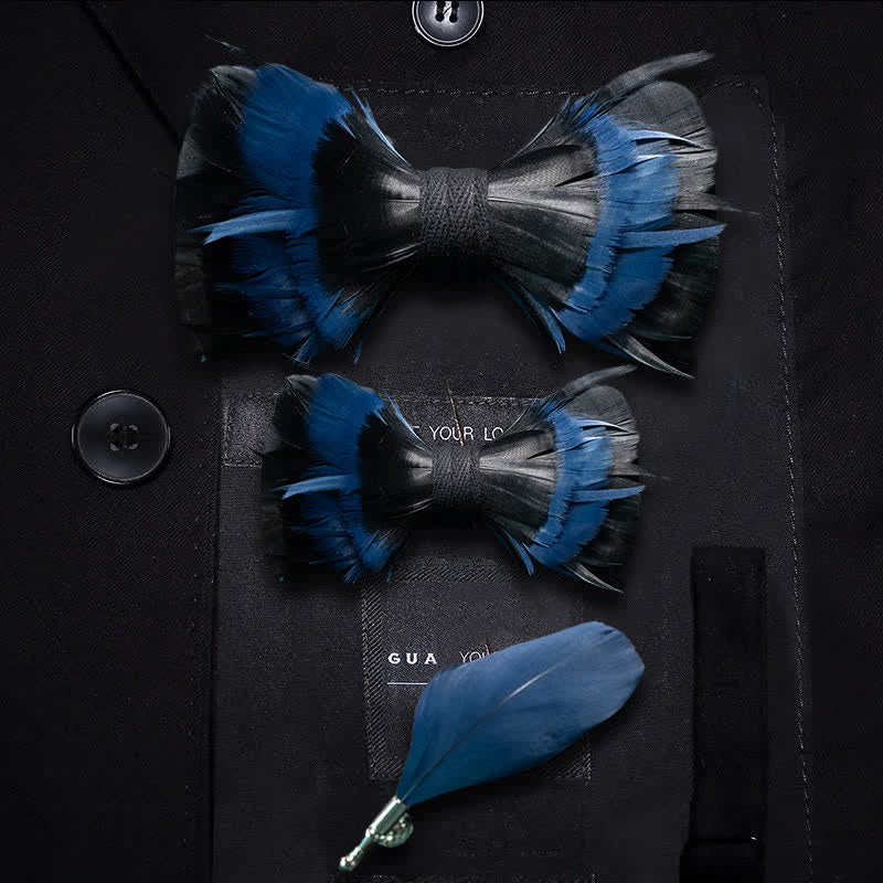 Papillon con piume blu notte e nere con spilla da bavero