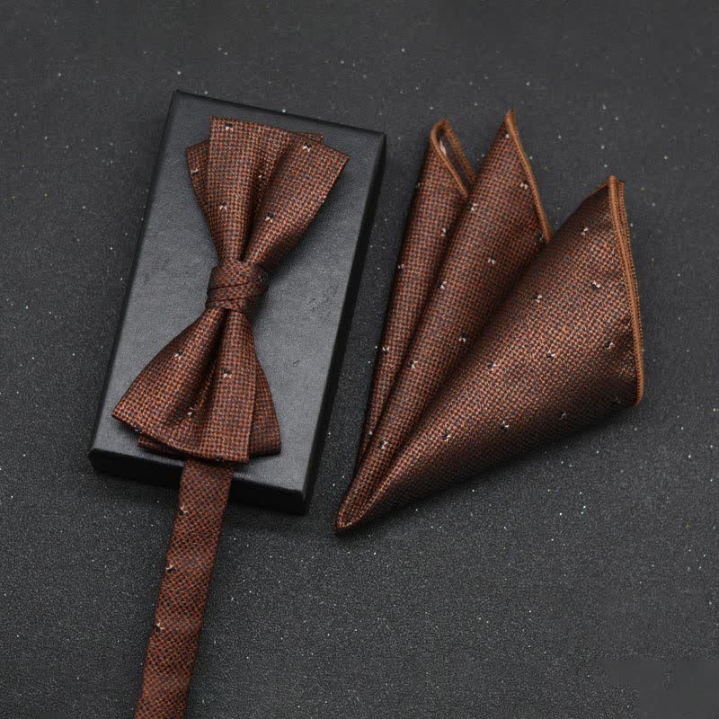 Set di 2 fazzoletti con papillon e motivo floreale elegante da uomo