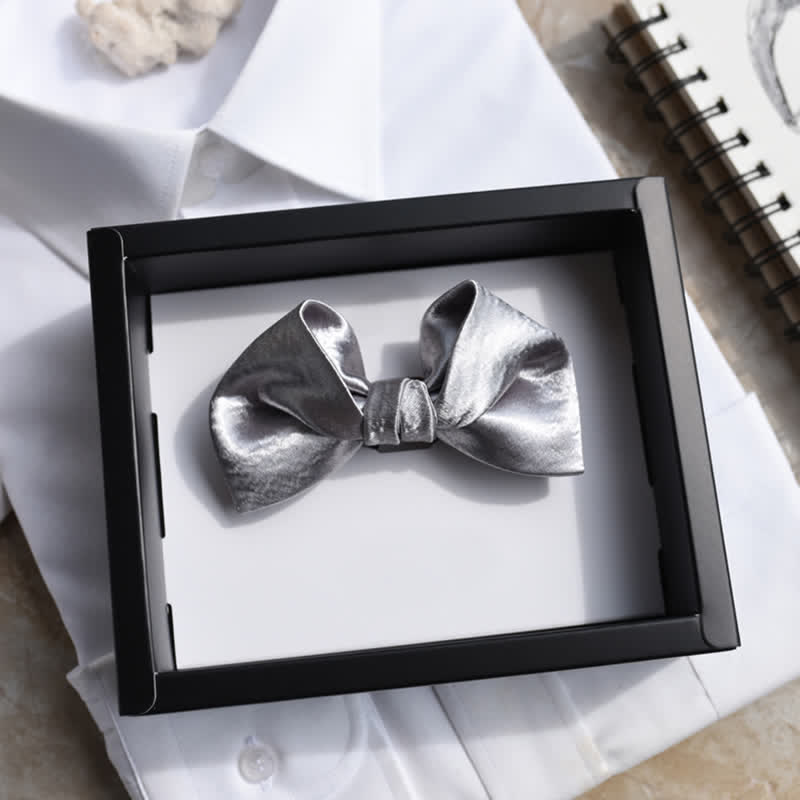 Papillon doppio strato grigio argento lucido alla moda da uomo