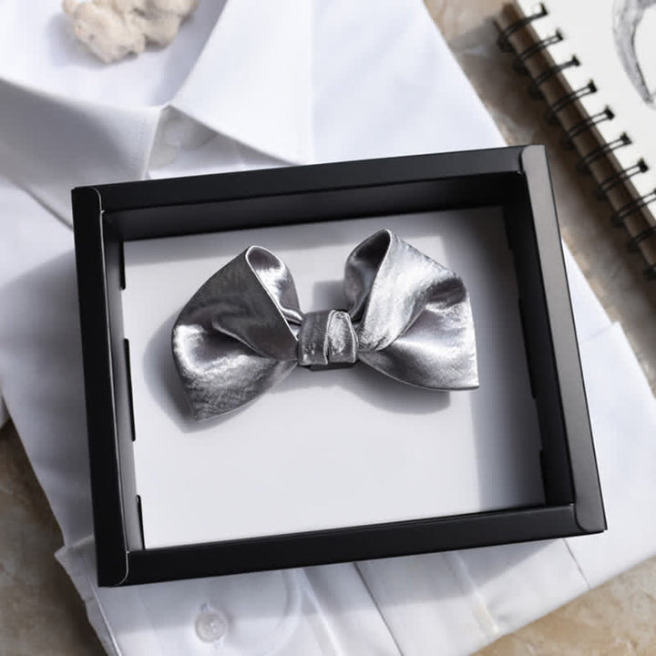 Papillon doppio strato grigio argento lucido alla moda da uomo