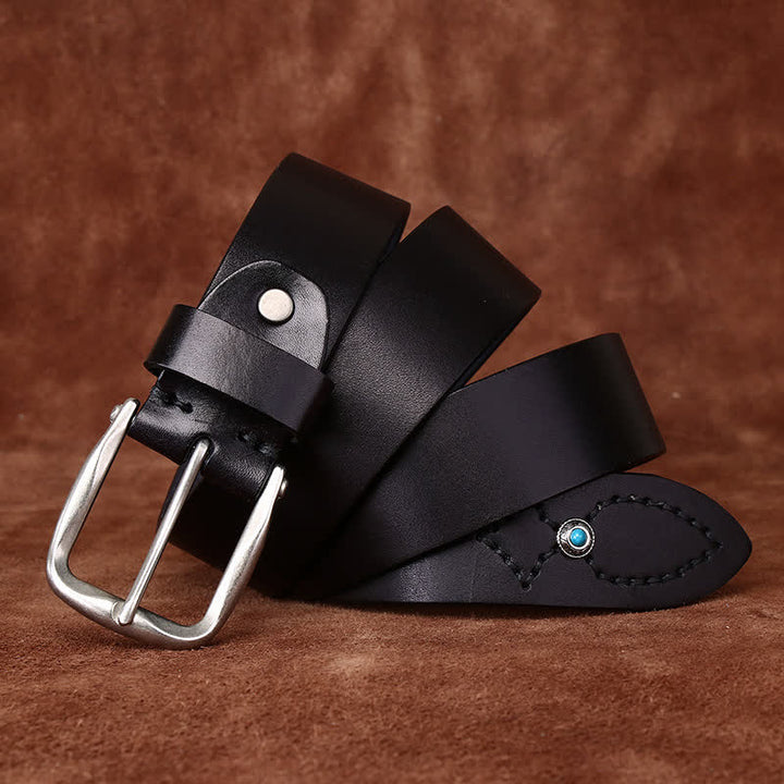 Cintura in pelle alla moda con abbellimenti classici con perline