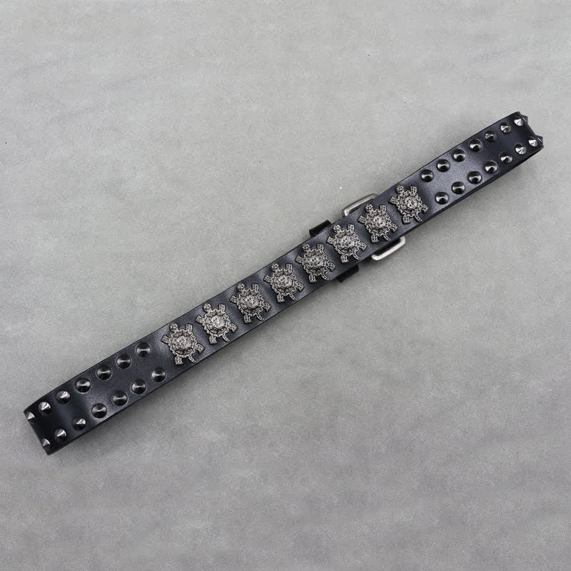 Cintura in pelle con doppio perno e rivetti a tartaruga in metallo tridimensionale