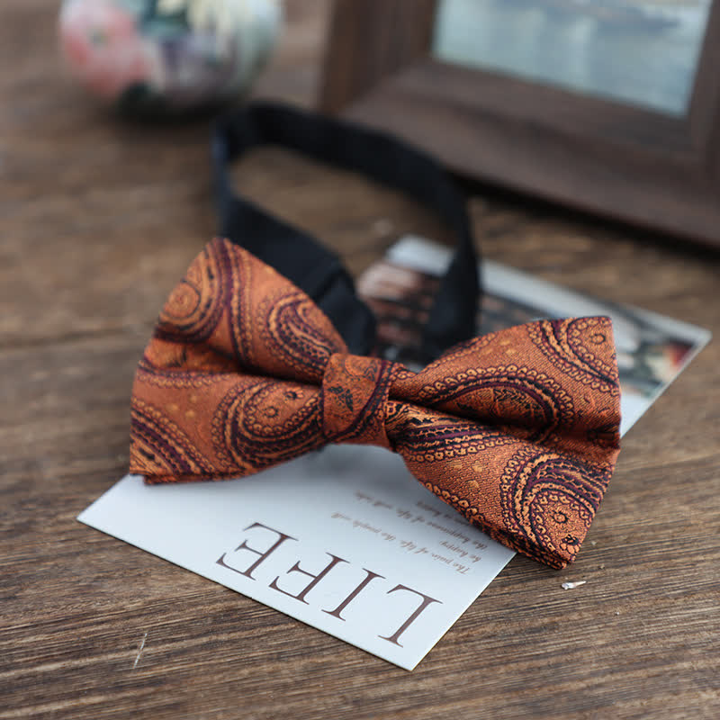 Papillon da uomo con motivo jacquard Paisley dai colori vivaci