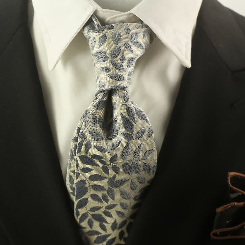 Cravatta da uomo con stampa di foglie di rami blu e grigi - Grigio Blu e Avorio - image 0